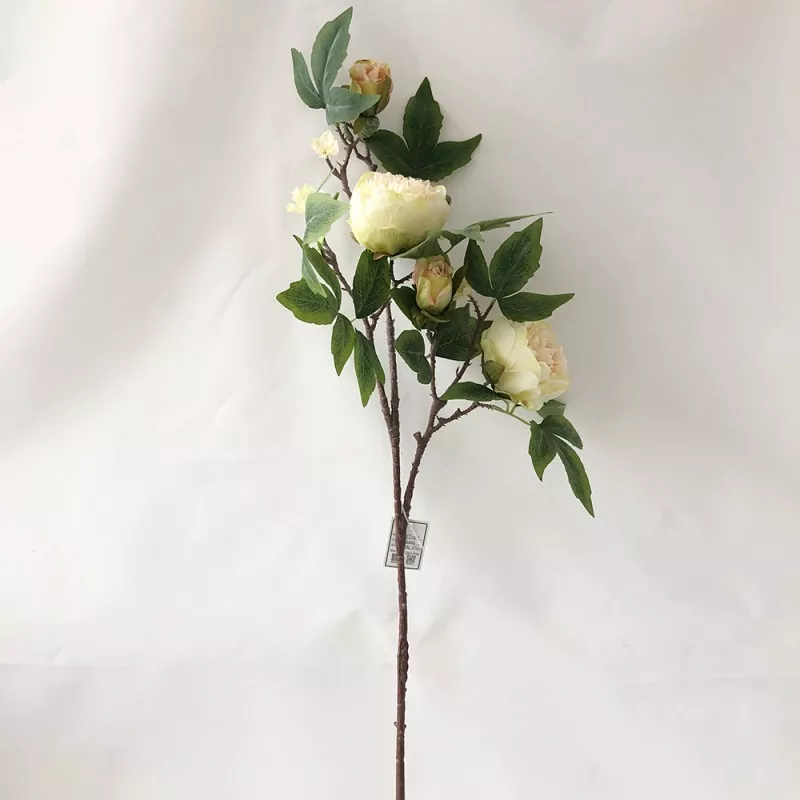 အတု Peony ပိုးပန်းပွင့်