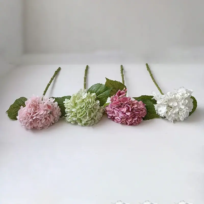 တစ်ခုတည်း stem အစစ်အမှန်ထိတွေ့မှုအတု hydrangeas